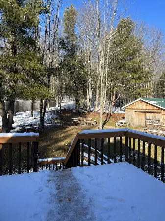 Spacious 8 Bdrm Chalet Set up for Large Group Entertaining!