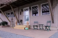 Modern Condo #1! 엘스워스 호텔