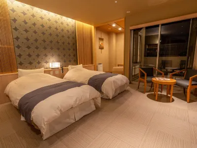 Yunohana Tsukiya Hotels near Yunohana Onsen stand