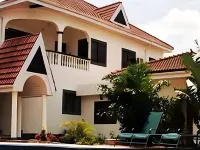Grand Casamora Hotels in Adjiringanor