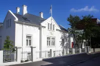 Reykjavik Residence Apartment Hotel Các khách sạn gần Kleifarvatn
