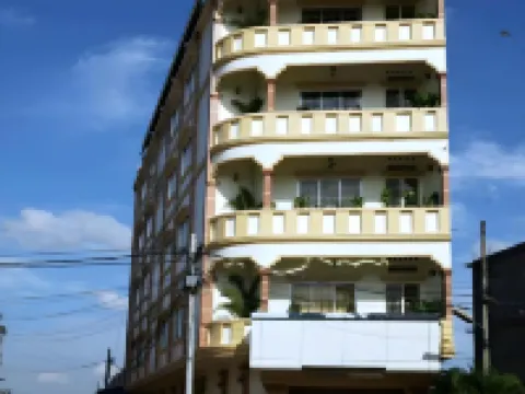 Lux Guesthouse Hotels in Svay Por