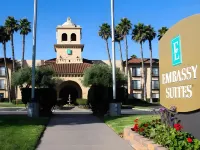 Embassy Suites by Hilton Lompoc Central Coast Các khách sạn ở Lompoc