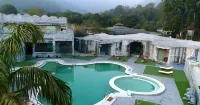 Brys Caves Hotel di Pauri Garhwal
