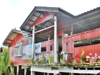 Baan Bon Homestay Amphawa Hotels in 