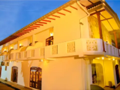 Prince Beach Hotel Bentota ベントータのホテル