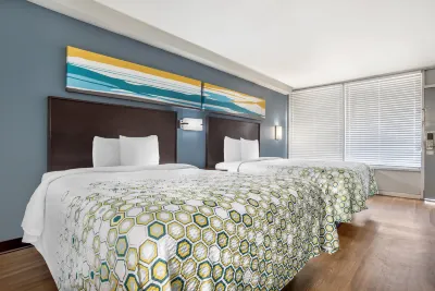 هوم تاون ستوديوز باي رد روف مونتجومري - ميدتاون Hotels near Wright Brothers Park