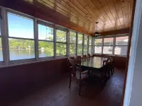 Lake Front home, dock w/2 kayaks, firepit, grill, pedal boat. Lv2 EV charger