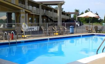 Big Spring Inn Madisonville