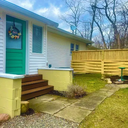 Peaceful space in the country. Deck&private indoor sauna. Surrounded by nature!