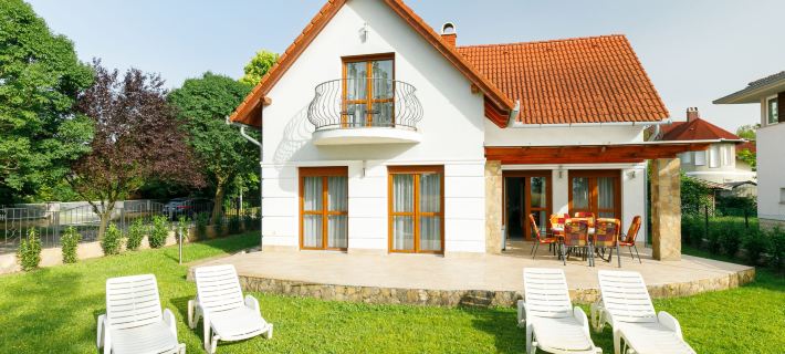 Lavender Hotels in Balatonföldvári