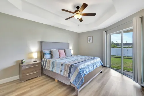 COZY HOME AWAY FROM HOME! Hoteles en Lehigh Acres