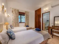 Rosa Hotels in Sesmarias