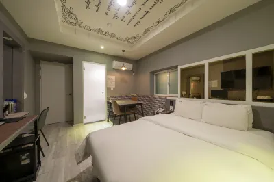 Ilsan (Daehwa) Wainscot Hotel