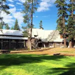Clair Tappaan Lodge Hotel in zona California Historical Landmark 780-6: Transcontinental Railroad in Truckee
