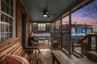 Riverside Trade Retreat AvantStay Industrial-Chic Near Downtown Asheville