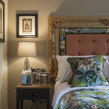 The Kings Arms and Royal Hotel, Godalming, Surrey