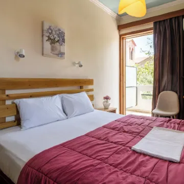 Hotel Hercules Hotels near أوليمبيا
