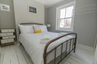 Mucky Duck House - Central- by Brighton Holiday Lets