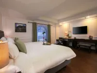 Hanoi Allure Hotel Hotels near Pho Co