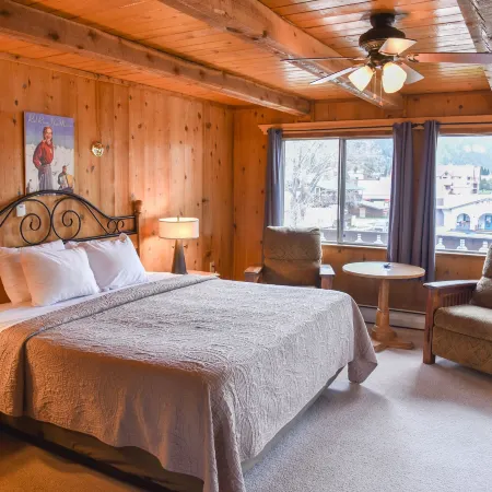 Alpine Lodge Red River