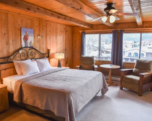 Alpine Lodge Red River Hotele w: Red River
