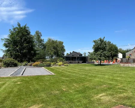 Luxury Villa with Pool Hoteles en La Roche-en-Ardenne