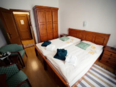 布裡斯托爾飯店 班斯卡－什佳夫尼察住宿飯店