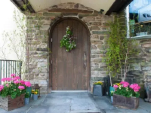 Camelot Restaurant & Inn Hotels in South Abington Township