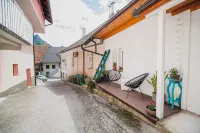 Apartment Dajana Hotels near Celo