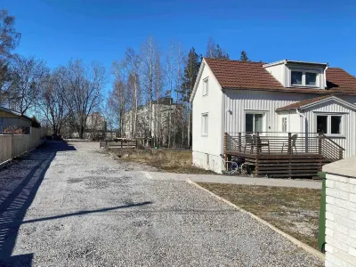 Lovely 2-Bed Flat in Stockholm Hotels in der Nähe von Kista Convention Center