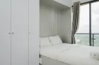 Homey and Warm Studio at Sky House BSD Apartment