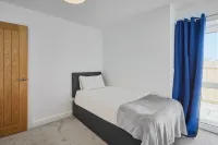 Host & Stay - the Globe
