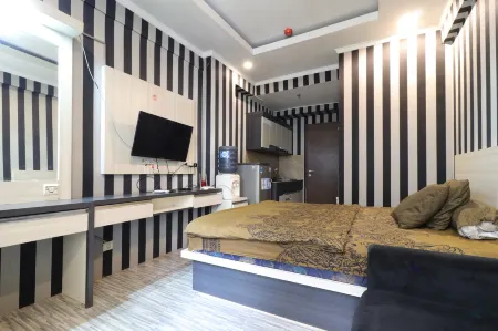 The Suite Metro Apartment by King Official