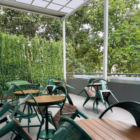 Futura Boutique Hostel Отели рядом с достопримечательностью «Станция MRT Clementi»