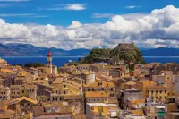 بارباراز أبارتمنت Hotels near Cafe Kanoni