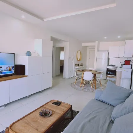 Stay Kallucci's Maison de la Mer Отели рядом с достопримечательностью «Intercity Buses»