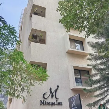 Hotel Miraya Inn - A Boutique Stay Отели рядом с достопримечательностью «Victoria Gardens (Jijamata Udyan)»