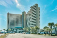 The Scallop by Brightwild-Beachfront Condo