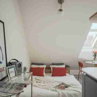 城堡附近的後院設計之家 Rooms