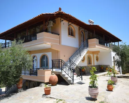 Sofia Apartments Hotels in Koroni