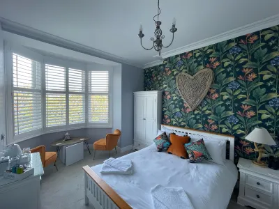Lantana Guest House