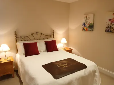 Oak End Lodge Hotel dekat Knole House