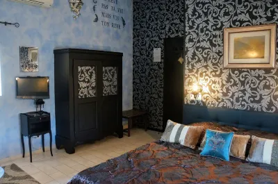 Le Manoir du Raveyron فنادق في Grospierres