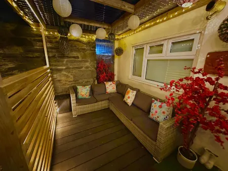Zip Cottage Sleeps 2-3 Climb Snowdon Zip World Отели в г. Blaenau Ffestiniog