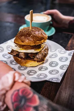 Caffeine&Machine Отели в г. Еттингтон