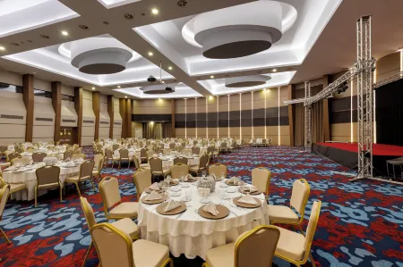 Liberty Kuşadası - All Inclusive Отели в г. Yavansu Mahallesi