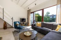 Attractive Holiday Home, Sunny Garden, Near the Beach