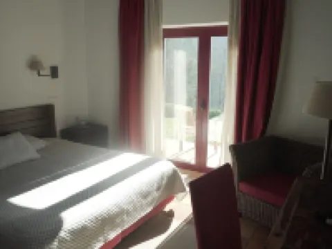 ホテル ルーラル キンタ デ ノヴイス アロウカのホテル