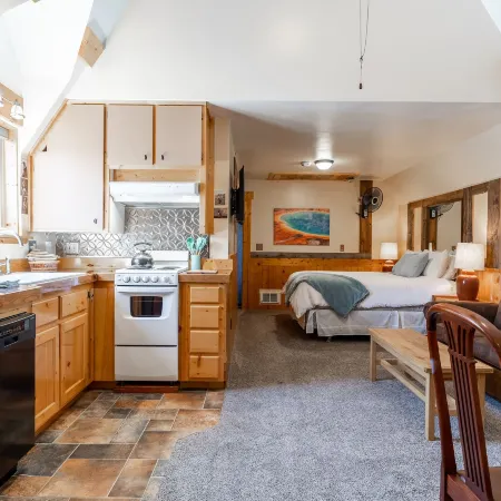 Ravens Heart Cabin